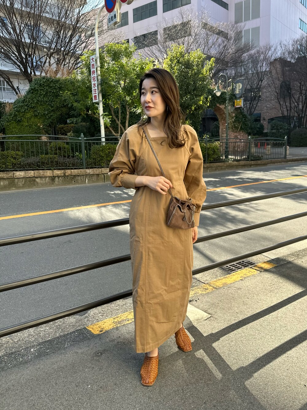 スクエアパフワンピースを使った人気ファッションコーディネート - WEAR