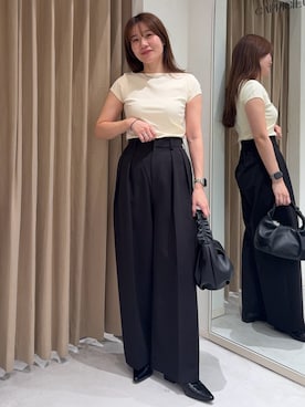 「CAPRICIEUX LE'MAGE（カプリシューレマージュ）の1ポイントボートネックT（Tシャツ/カットソー、イエロー系）」を使った、mutsumi_lemageさん（レディース・164cm）の春コーディネート