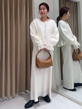 「アイテム（カーディガン/ボレロ）」を使った、mutsumi_lemageさん（レディース・164cm・30代）の冬コーディネート