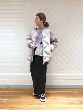 「レザースカート」｜「アイテム（ダウンジャケット/コート）」を使った、mutsumi_lemageさん（レディース・164cm）の冬コーディネート