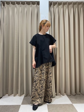 「ITEMS URBANRESEARCH（アイテムズ アーバンリサーチ）のギャザーチュニックブラウス（シャツ/ブラウス、ブラック系）」を使った、Na_427さん（レディース・156cm）の夏コーディネート