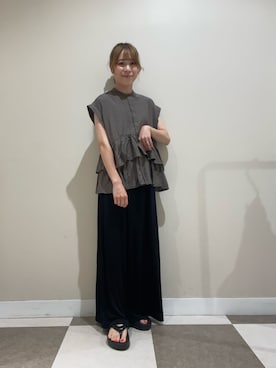 「ITEMS URBANRESEARCH（アイテムズ アーバンリサーチ）のフリル切り替えブラウス（シャツ/ブラウス、ブラウン系）」を使った、Na_427さん（レディース・156cm）の夏コーディネート