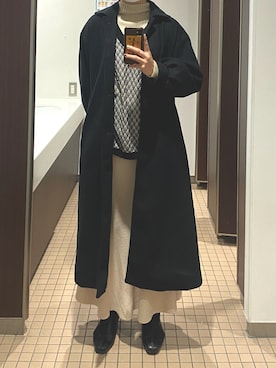 「リブニット」｜「アイテム（トレンチコート）」を使った、ぴよ美さん（レディース・168cm）の冬コーディネート