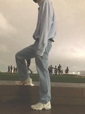 「VETEMENTS（ヴェトモン）のアイテム（シューズ）」を使った、TAKUMIさん（メンズ・178cm）の秋コーディネート