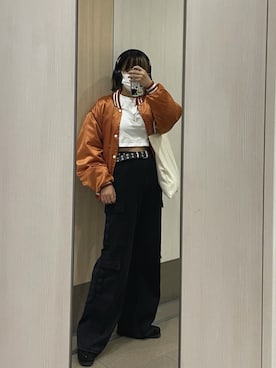 「ヘッドホン」｜「アイテム（ナイロンジャケット）」を使った、🌐さん（レディース・165cm）の秋コーディネート
