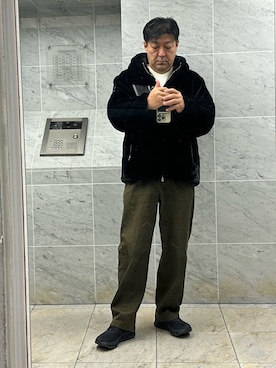 「アイテム（フレグランス）」を使った、Cecil Beatonさん（メンズ・178cm）の冬コーディネート