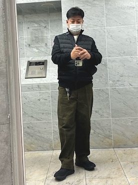 「アイテム（チャーム）」を使った、Cecil Beatonさん（メンズ・178cm）の秋コーディネート