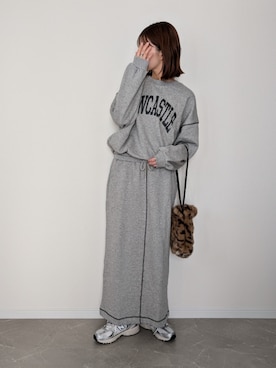 「アイテム（スウェット）」を使った、HALさん（レディース・162cm）の冬コーディネート