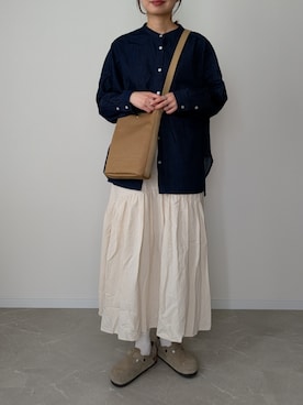 「ANGIE（アンジー）の【2サイズ展開】オーバーサイズ バンドカラー デニムシャツ / 長袖 / 秋服（シャツ/ブラウス、ブルー系）」を使った、HALさん（レディース・162cm）の秋コーディネート
