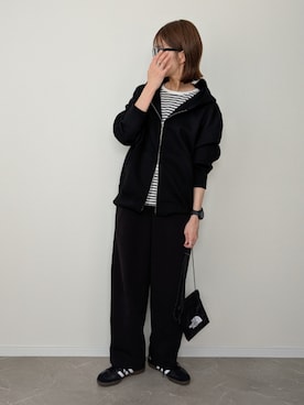 「Doux archives（ドゥアルシーヴ）の【新色追加/もちもちシリーズ】W ZIP ボンディングBIGパーカー（パーカー）」を使った、HALさん（レディース・162cm）の秋コーディネート