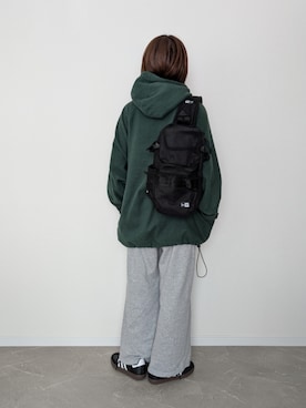 「アイテム（パーカー）」を使った、HALさん（レディース・162cm）の秋コーディネート