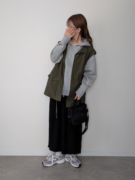 「アイテム（パーカー）」を使った、HALさん（レディース・162cm）の秋コーディネート