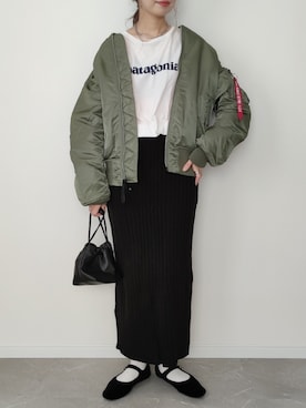 「巾着バッグ」｜「アイテム（MA-1）」を使った、HALさん（レディース・162cm）の秋コーディネート