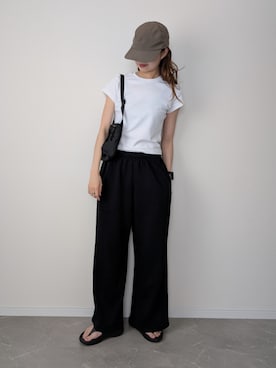 「ショート丈トップス」｜「アイテム（スウェットパンツ）」を使った、HALさん（レディース・162cm）の夏コーディネート