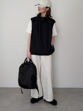 「Clarks（クラークス）のアイテム（シューズ）」を使った、HALさん（レディース・162cm）の春コーディネート