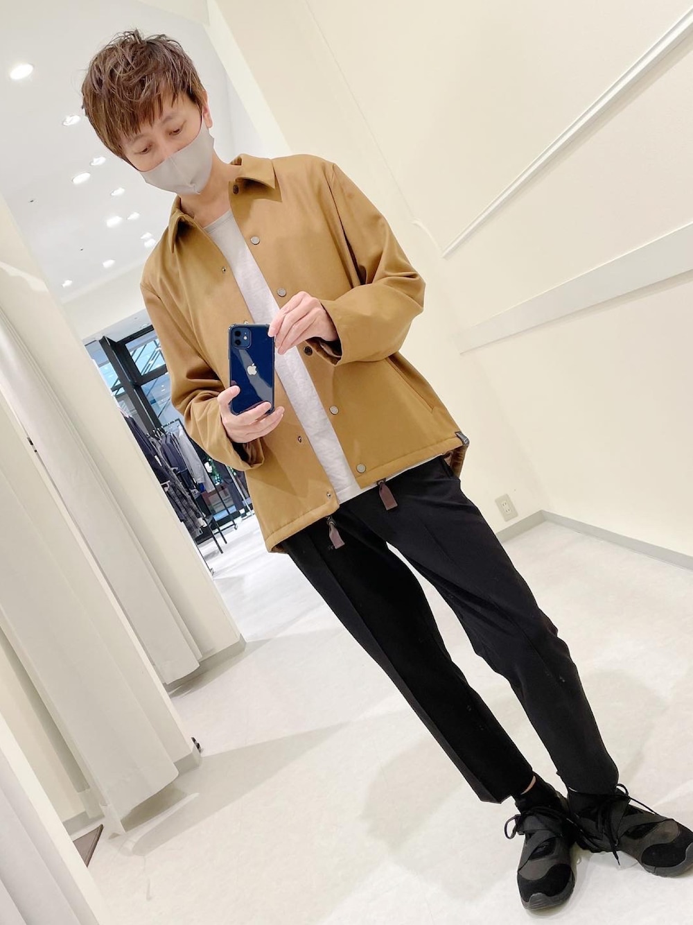 「ランバンオンブルー、オーバーサイズ、シャツブルゾン、ウール、秋冬コーデ」｜「LANVIN en Bleuのアイテム（ジャケット/アウター、ベージュ系）」を使った、Daisuke Morimotoさん（メンズ・178cm）の秋コーディネートの1枚目の写真