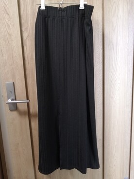 「GU（ジーユー）のアイテム（スカート、ブラック系）」を使った、mnさん（レディース・156cm）の春コーディネート