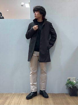 「TAKEO KIKUCHI（タケオキクチ）の【全7サイズ×7色展開！】トップマルチヘリンボン パンツ（スラックス、ベージュ系）」を使った、Uさん（メンズ・171cm）の冬コーディネート