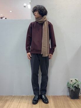 「アイテム（パーカー、レッド系）」を使った、Uさん（メンズ・171cm）の秋コーディネート