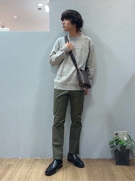 「TAKEO KIKUCHI（タケオキクチ）の【全7サイズ×7色展開！】トップマルチヘリンボン パンツ（スラックス、グリーン系）」を使った、Uさん（メンズ・171cm）の冬コーディネート
