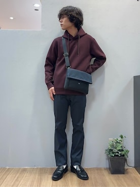 「アイテム（パーカー、レッド系）」を使った、Uさん（メンズ・171cm）の秋コーディネート