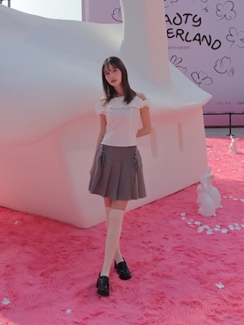 「eggkaのアイテム（トップス、ホワイト系）」を使った、吉田南歩さん（レディース・161cm）の春コーディネート