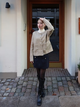 「アイテム（ノーカラージャケット）」を使った、吉田南歩さん（レディース・161cm）の秋コーディネート