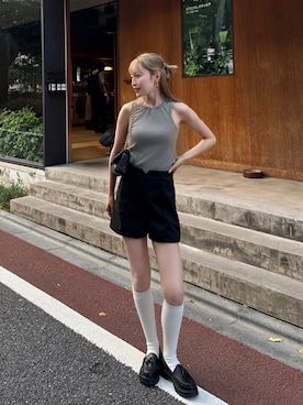「EMODA（エモダ）のアイテム」を使った、吉田南歩さん（レディース・161cm）の秋コーディネート