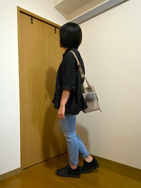 「antiqua」｜「アイテム（スリッポン）」を使った、れーなさん（レディース・159cm）の秋コーディネート