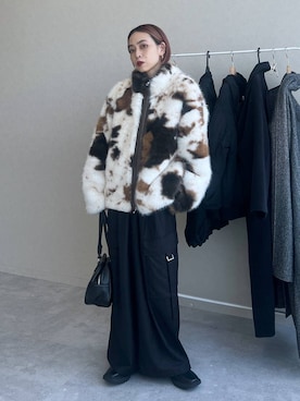 「アイテム（スラックス）」を使った、meiさん（レディース・154cm・30代）の秋コーディネート