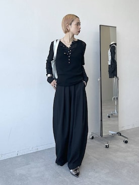 「PAGEBOY（ページボーイ）の【紫外線カット/接触冷感/イージーケア/セットアップ対応】バスケット2タックワイドパンツ（西装休闲裤、ブラック系）」を使った、meiさん（レディース・154cm）の春コーディネート