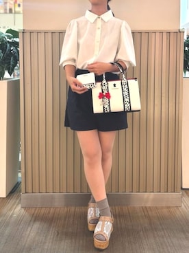 「アイテム（チャーム）」を使った、SAMANTHAVEGAStaffさん（レディース・153cm）の夏コーディネート