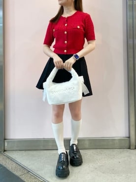 「SAMANTHAVEGA（サマンサベガ）のシフォンリボンファーワンハンドルショルダーバッグ（ショルダーバッグ、ホワイト系）」を使った、SAMANTHAVEGAStaffさん（レディース・160cm）の秋コーディネート