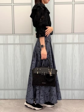 「アイテム（チャーム）」を使った、SAMANTHAVEGAStaffさん（レディース・160cm）の秋コーディネート