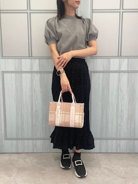 「アイテム（チャーム）」を使った、SAMANTHAVEGAStaffさん（レディース・160cm）の秋コーディネート