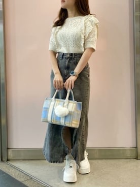 「アイテム（チャーム）」を使った、SAMANTHAVEGAStaffさん（レディース・157cm）の秋コーディネート