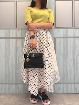 「アイテム（チャーム）」を使った、SAMANTHAVEGAStaffさん（レディース・145cm）の夏コーディネート
