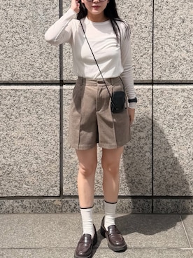 「GU（ジーユー）のアイテム（Tシャツ/カットソー、ホワイト系）」を使った、rubyさん（レディース・161cm）の春コーディネート