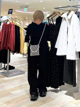 「アイテム（オールインワン・サロペット）」を使った、しらこさん（レディース・154cm）の冬コーディネート