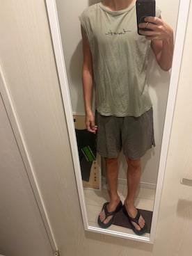 「SHEEN（シーン）のアイテム（タンクトップ、グリーン系）」を使った、JUNさん（メンズ・167cm）の夏コーディネート