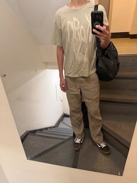 「H&M（エイチ・アンド・エム）のアイテム（Tシャツ/カットソー、ベージュ系）」を使った、JUNさん（メンズ・167cm）の夏コーディネート