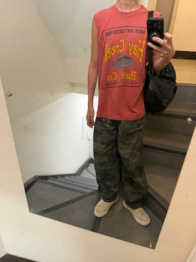 「SHEEN（シーン）のアイテム（その他パンツ、グリーン系）」を使った、JUNさん（メンズ・167cm）の夏コーディネート