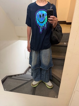 「SHEEN（シーン）のアイテム（デニムパンツ、ブルー系）」を使った、JUNさん（メンズ・167cm）の秋コーディネート