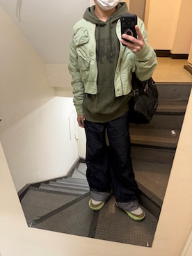 「THE NORTH FACE（ザノースフェイス）のアイテム（パーカー、グリーン系）」を使った、JUNさん（メンズ・167cm）の春コーディネート