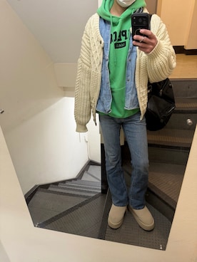 「SHEEN（シーン）のアイテム（その他アウター、ホワイト系）」を使った、JUNさん（メンズ・167cm）の冬コーディネート