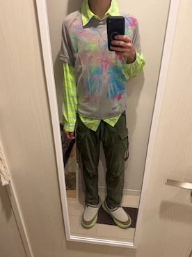 「DIESEL（ディーゼル）のアイテム（Tシャツ/カットソー、グレー系）」を使った、JUNさん（メンズ・167cm）の秋コーディネート