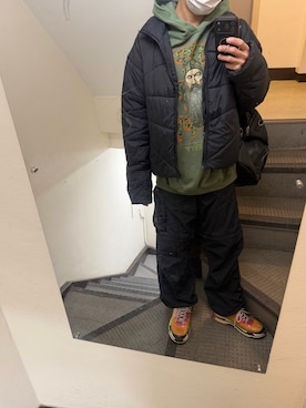 「SHEEN（シーン）のアイテム（ダウンジャケット/コート、ブラック系）」を使った、JUNさん（メンズ・167cm）の春コーディネート