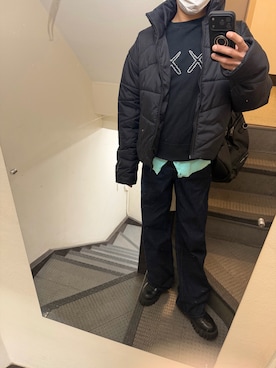 「UNIQLO（ユニクロ）のアイテム（スウェット、ブラック系）」を使った、JUNさん（メンズ・167cm）の冬コーディネート