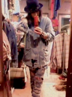 「UNDERCOVER（アンダーカバー）のアイテム（パンツ）」を使った、トモさん（メンズ・170cm）の秋コーディネート