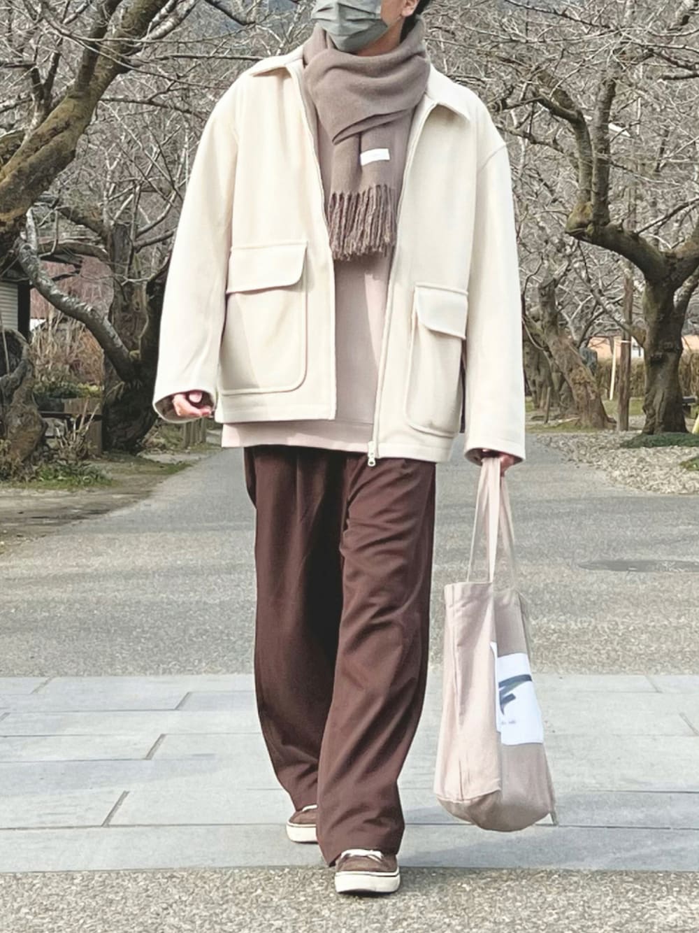 「niko and...のウーリーテックZIPアップブルゾン（ブルゾン、ホワイト系）」を使った、Naoさん（メンズ・169cm）の冬コーディネートの1枚目の写真
